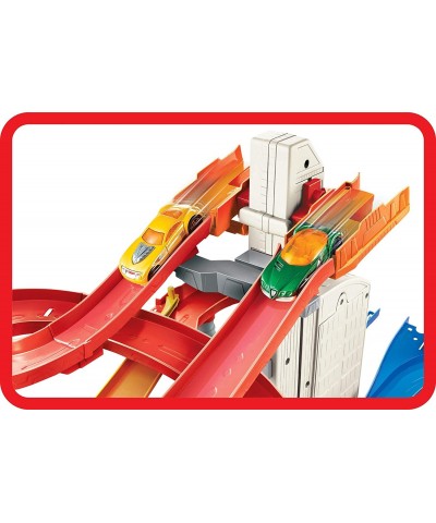 Auto Lift Expressway $80.05 Toy Vehicle Playsets