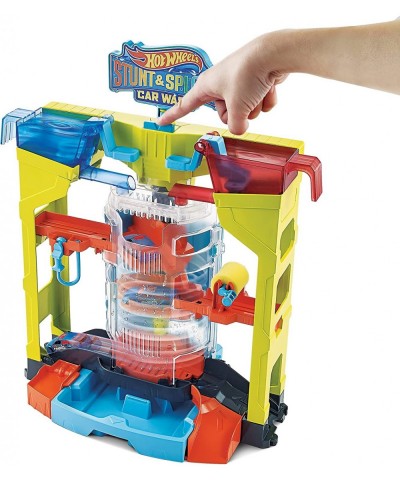 Mattel Stunt & Splash Car Wash Playset $57.16 Toy Vehicle Playsets